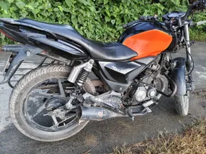 মোটরসাইকেল ২০২৫ কালো
