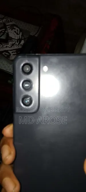 স্যামসাং গ্যালাক্সি এস২১ ৫জি ১২৮ জিবি ব্ল্যাক