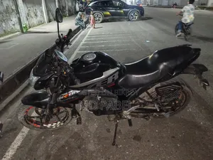 সুজুকি জিক্সার ২০১৯ ব্ল্যাক