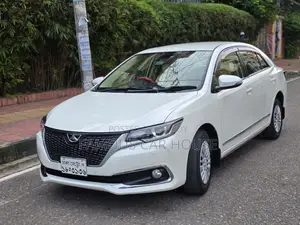 টয়োটা অ্যালিওন ২০২০ সাদা