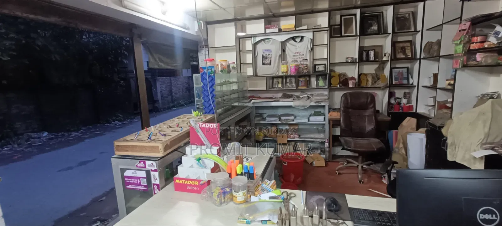 Stationary + Ladies Shop