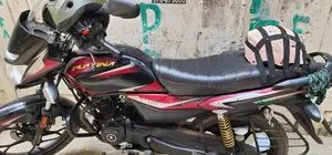 বাজাজ প্লাটিনা ১১০ ২০২৩ কালো
