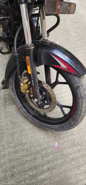 বাজাজ প্লাটিনা ১১০ ২০২৩ কালো