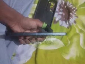 ভিভো ওয়াই০৪ ১২৮ জিবি সবুজ
