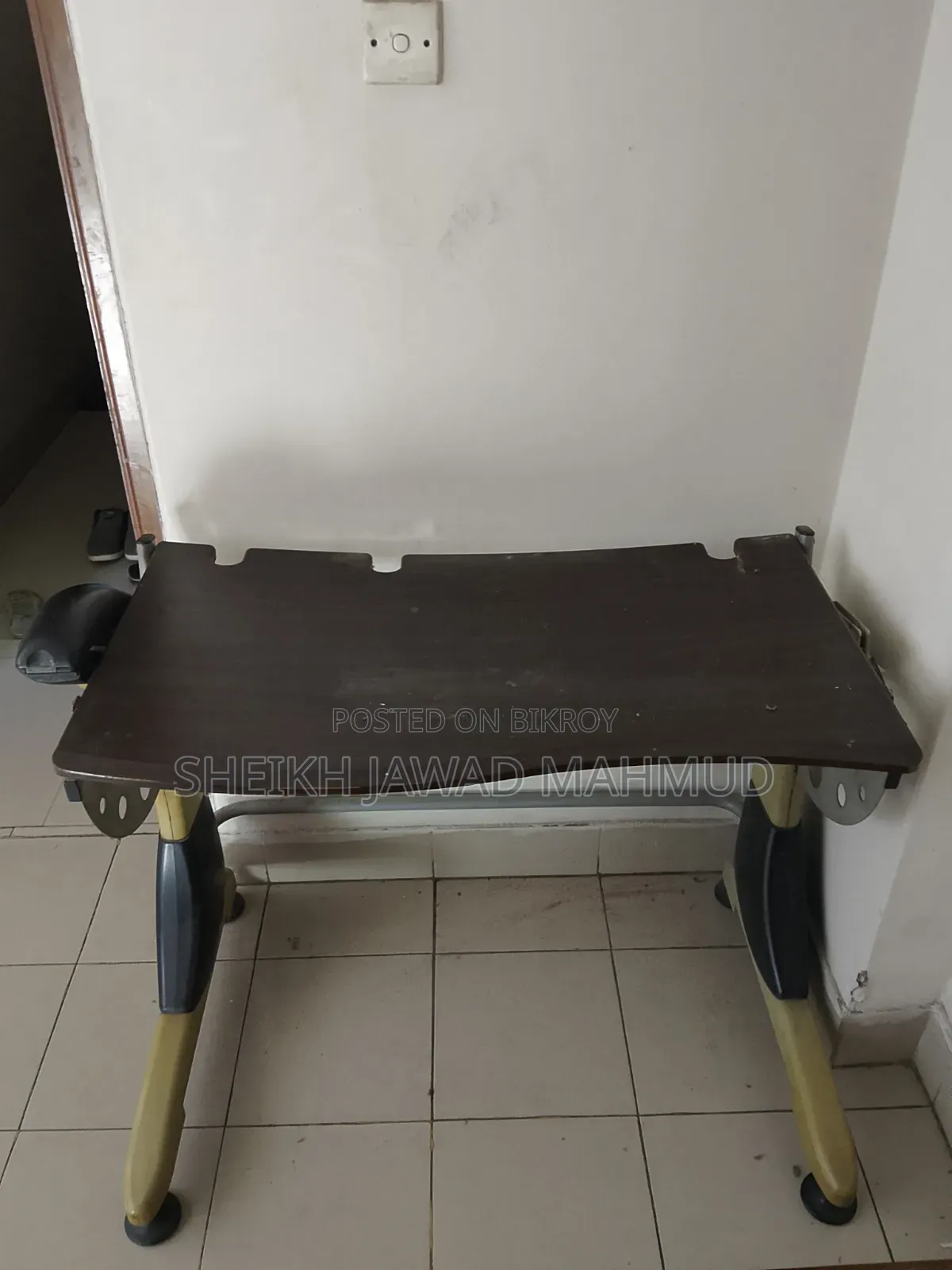 Malaysian Computer Table