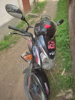 টিভিএস মেট্রো ২০১৭ কালো