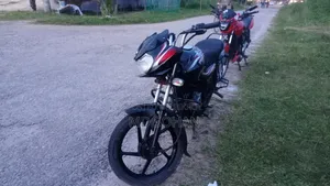 বাজাজ ডিসকভার ১০০ ২০১৪ ব্ল্যাক