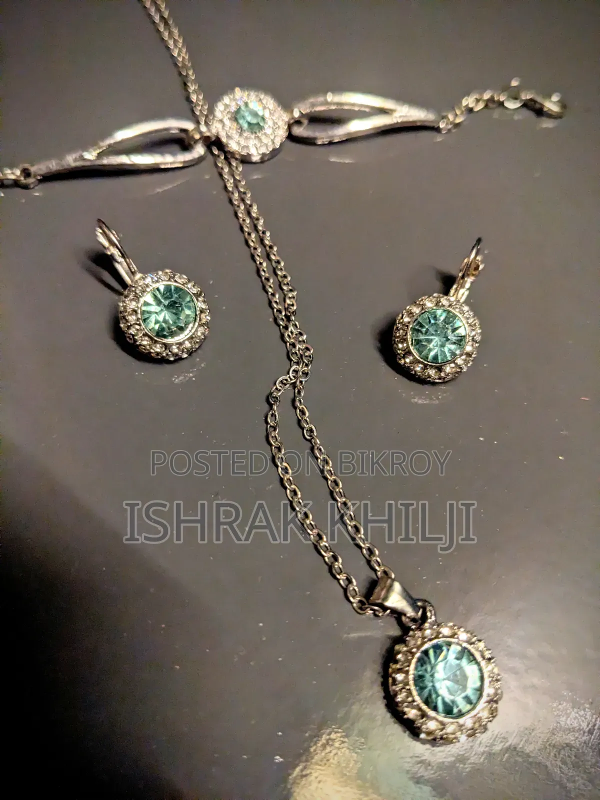 বক্স ছাড়া গহনার সেট