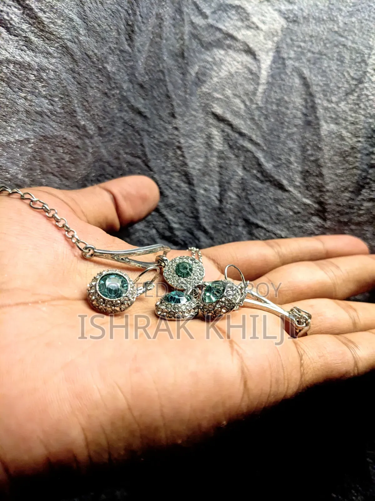 বক্স ছাড়া গহনার সেট