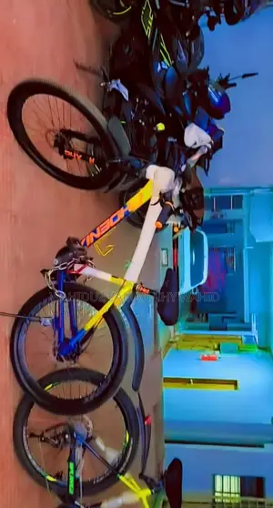 নতুন বাজাজ বক্সার ২০২৬ হলুদ