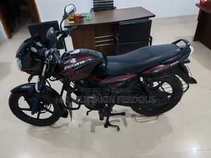 বাজাজ ডিসকভার ১৫০ ২০১৭ কালো