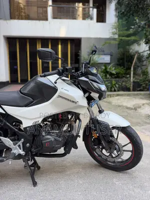 হিরো থ্রিলার ১৬০আর রিফ্রেশ ২০২১ হোয়াইট
