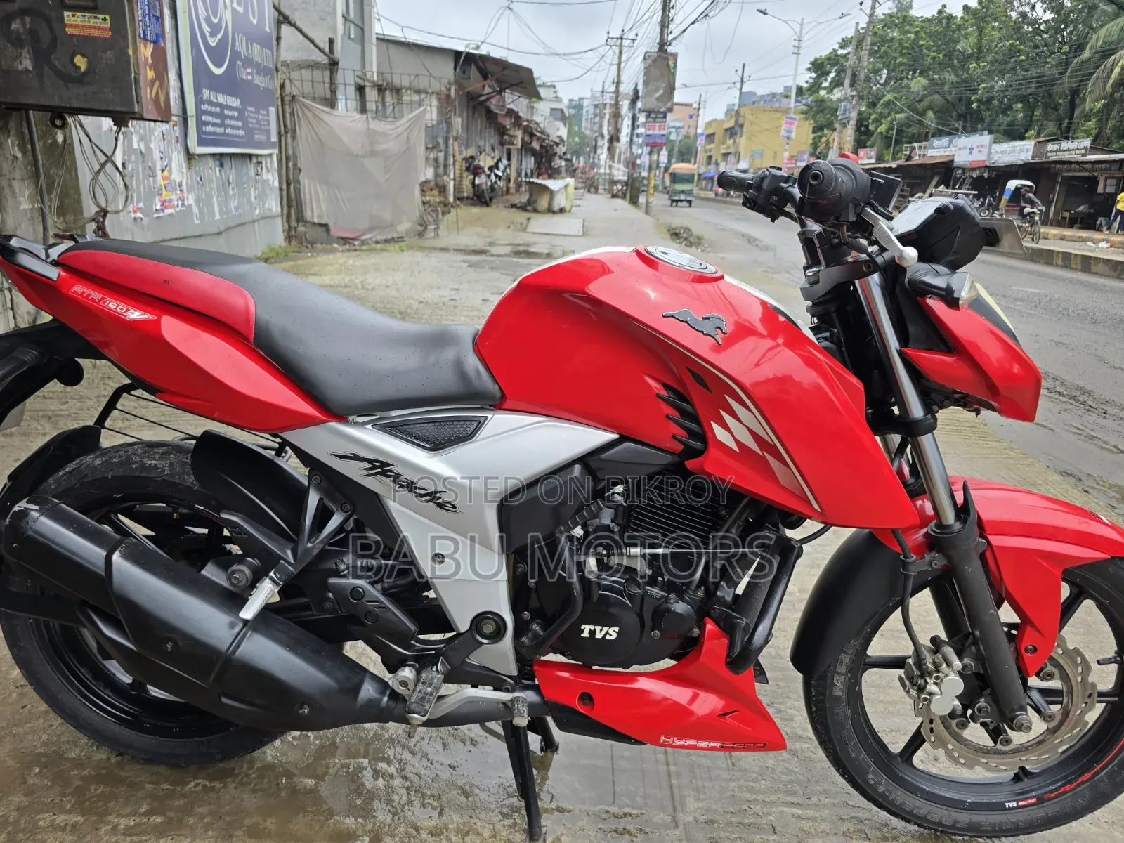 টিভিএস অ্যাপাচি ১৬০ ৪ভি ২০২২ লাল