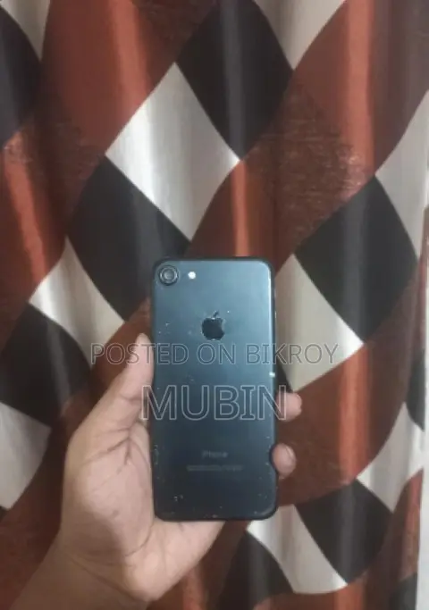 Apple iPhone 7 32 GB Black