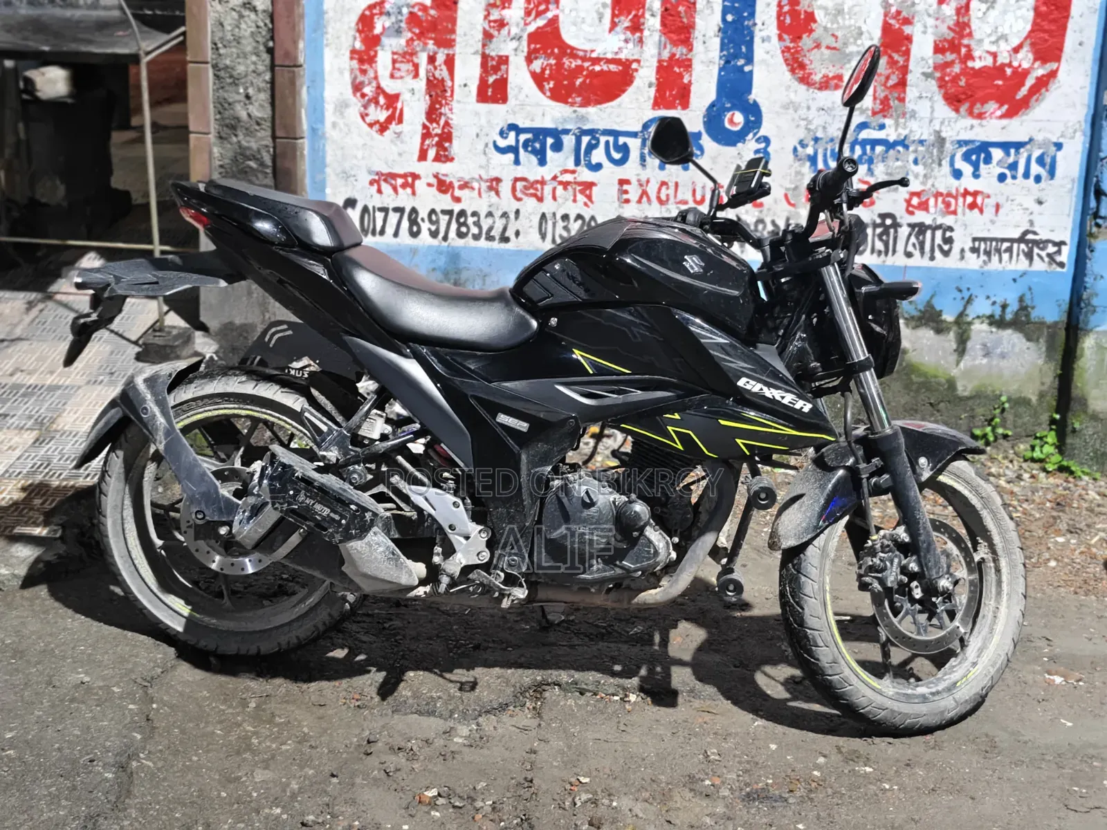 সুজুকি গিক্সার ২০২৫ কালো