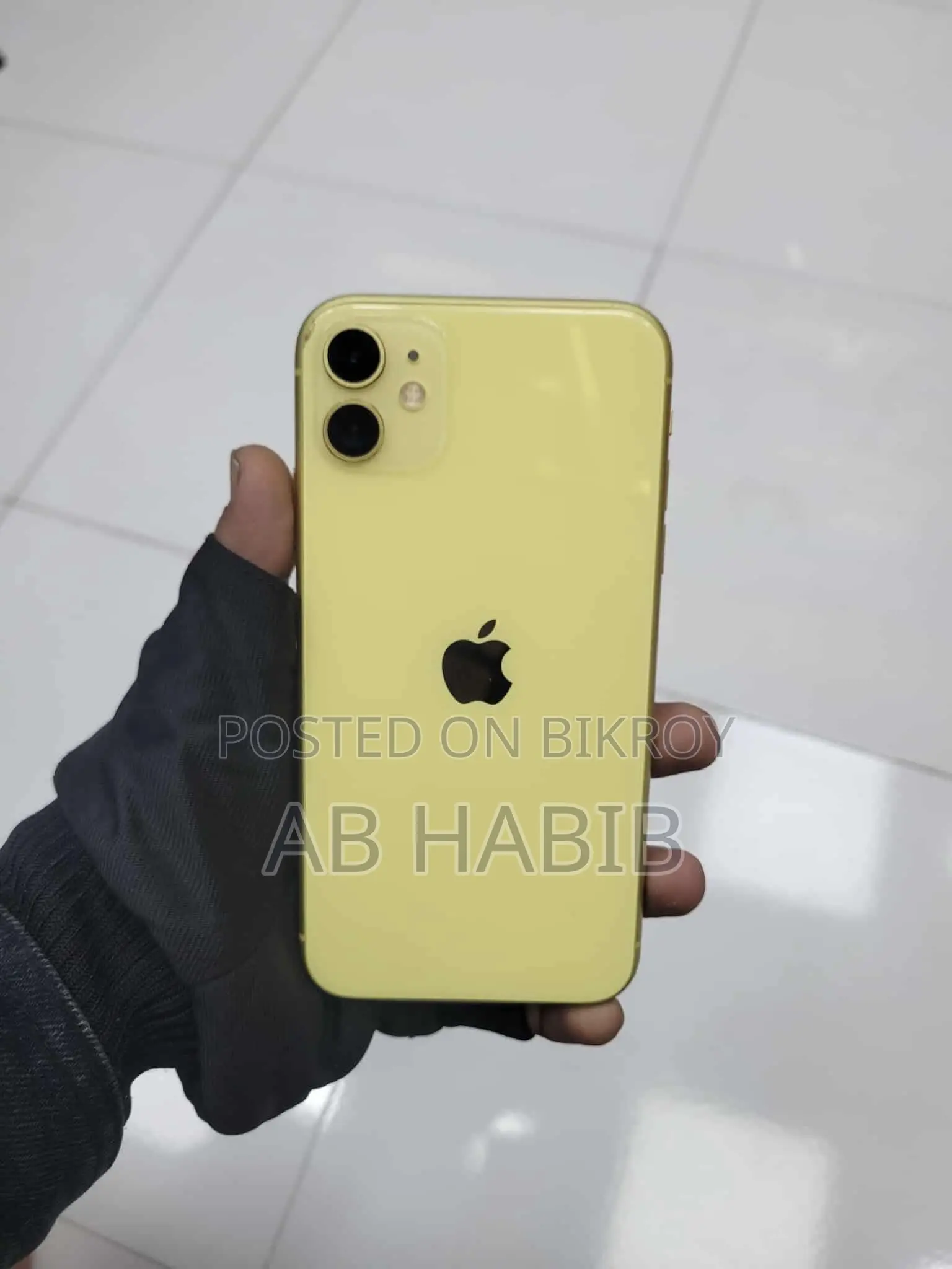 অ্যাপল আইফোন ১১ ১২৮ জিবি ইয়েলো