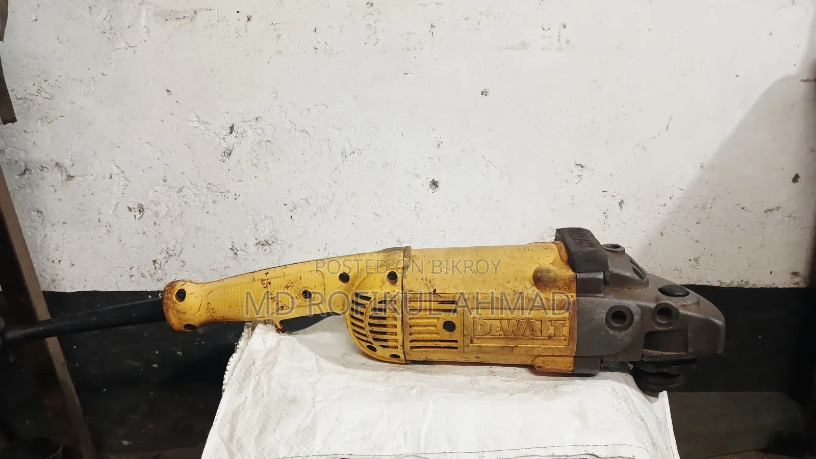Dewalt Angle Grinder 7inch