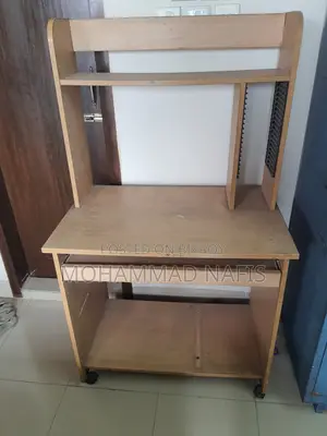 পুরাতন কম্পিউটার টেবিল ফার্নিচার