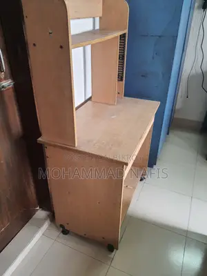 পুরাতন কম্পিউটার টেবিল ফার্নিচার