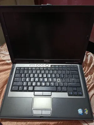 Laptop Dell Latitude D630 2GB Intel Core 2 Duo HDD 500GB