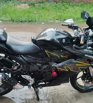 সুজুকি জিক্সার এসএফ ২০২৩ ব্ল্যাক