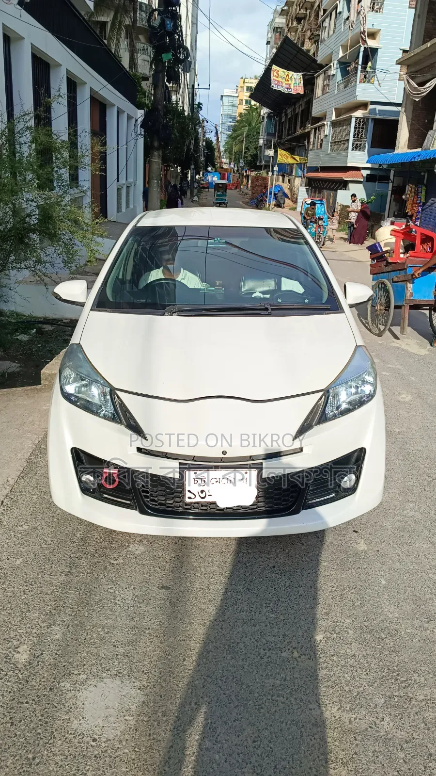 Toyota Vitz 2012 Pearl