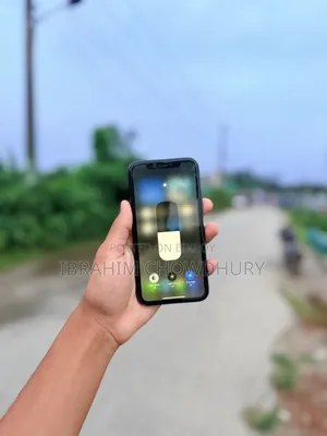Apple iPhone XR 64 GB Black