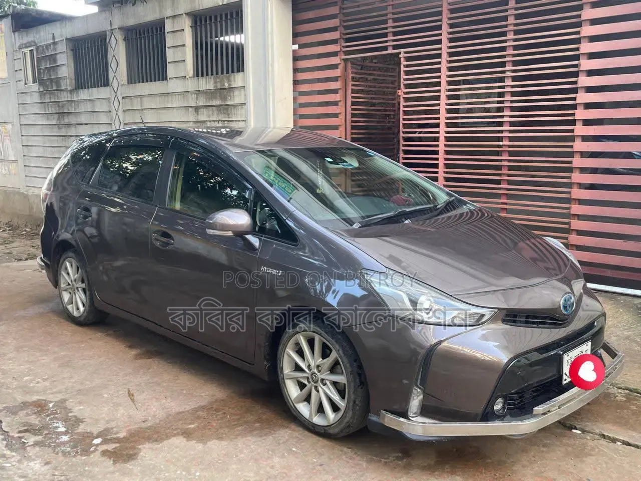Toyota Prius 4 Door Hatchback (1.8L 4 Cylinder Gas/Electric Hybrid CVT) 2016