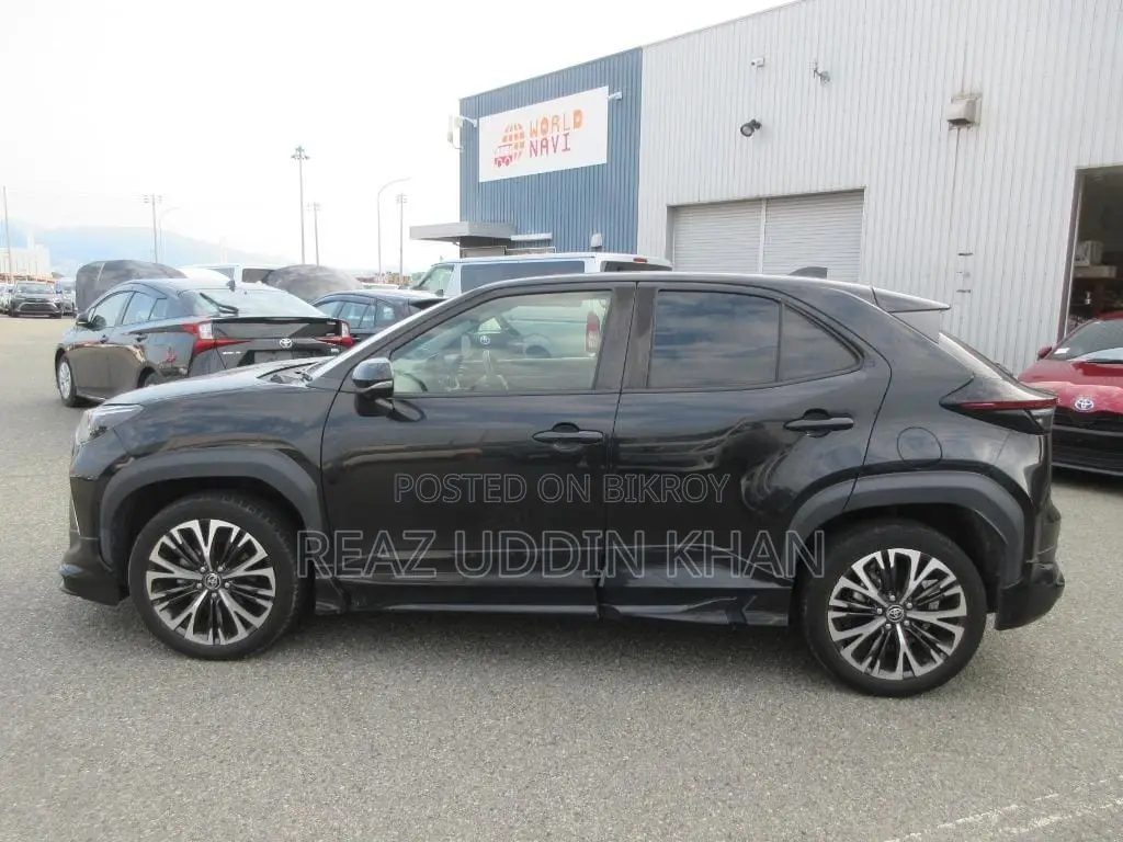 Toyota Yaris Cross 1.5 Hybrid Front-Wheel Drive 2021 Black