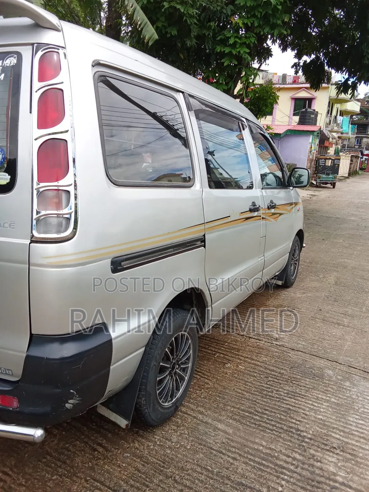 Toyota Noah 2006 Silver