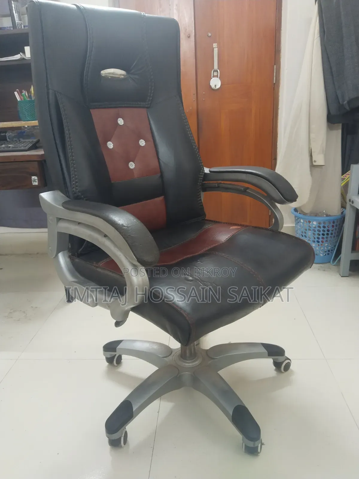 চেয়ার, কোনো সমস্যা নাই