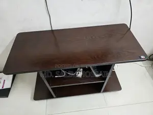 ব্যবহৃত টিভি টেবিল বিক্রি করতে চাই