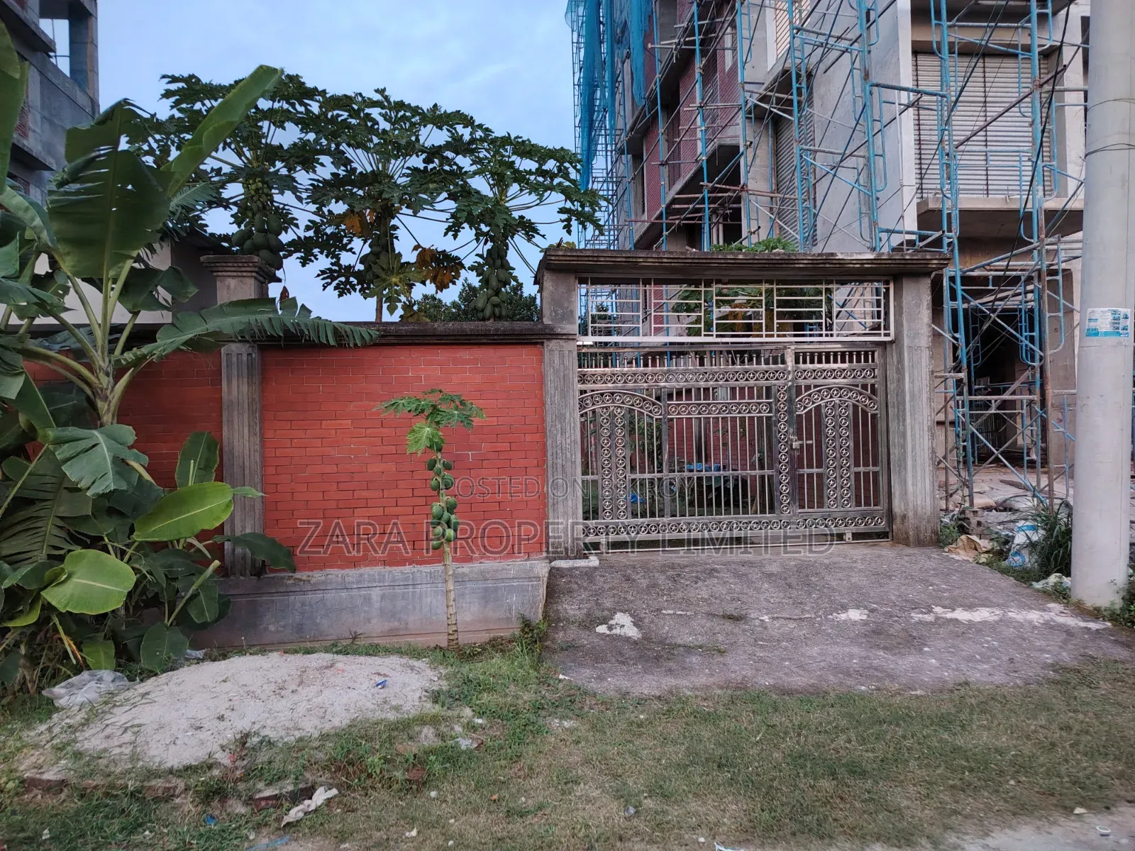 South Facing 5 Katha Beside Lake in Sector No 22
