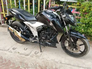 TVS Apache RTR 160 4V 2022 Black