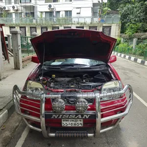 নিসান এক্স-ট্রেইল অটোমেটিক ২০০৪ রেড
