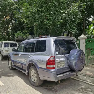 Mitsubishi Pajero 2023 Gray