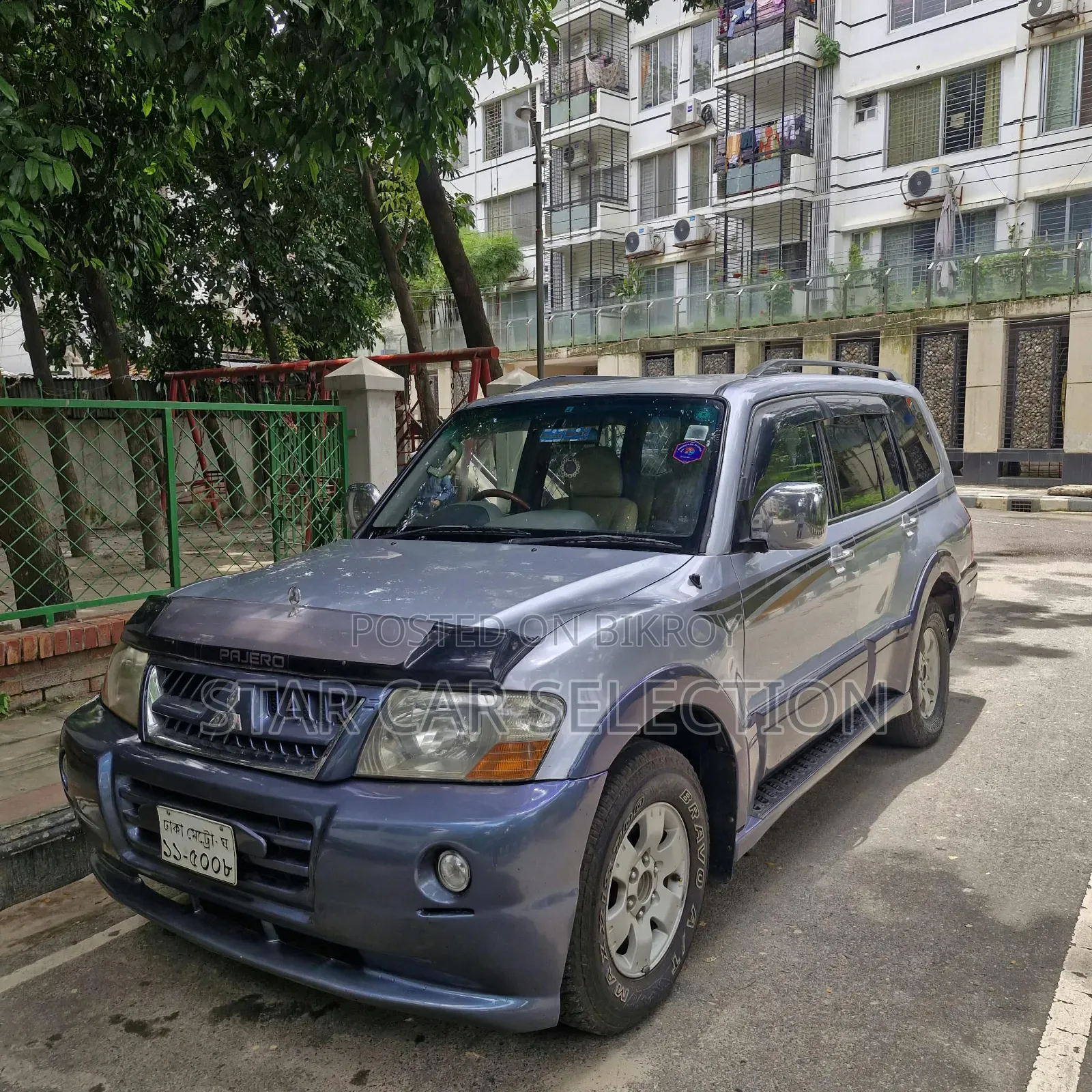 Mitsubishi Pajero 2023 Gray