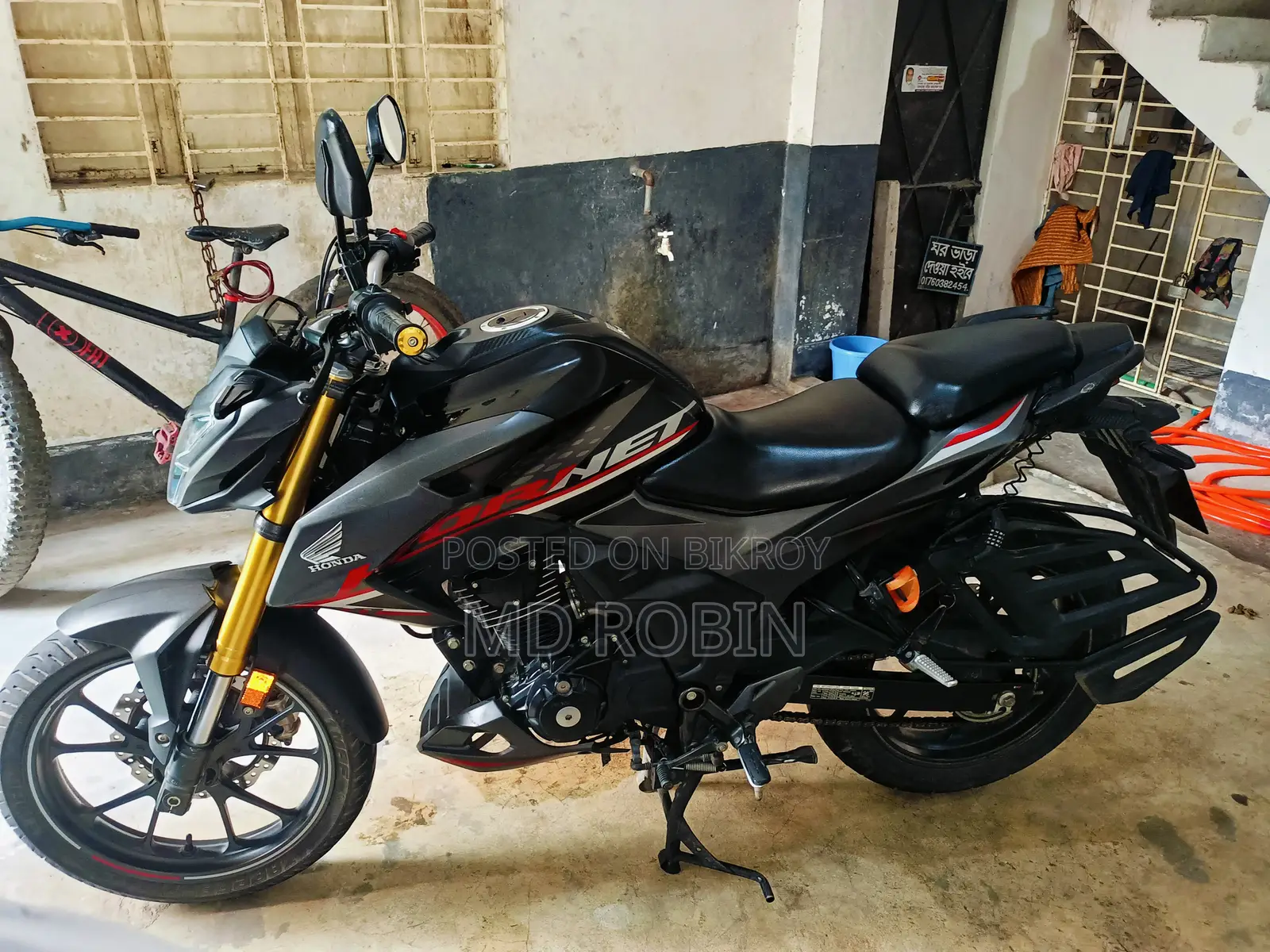 Honda Hornet 2.0 2024 Black
