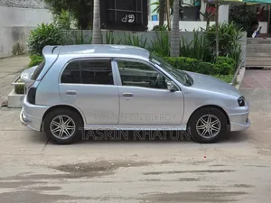 টয়োটা স্টারলেট ১৯৯৬ সিলভার
