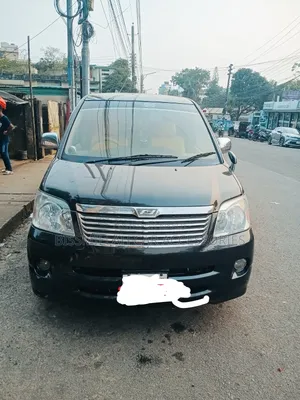 Toyota Noah 2004 Black