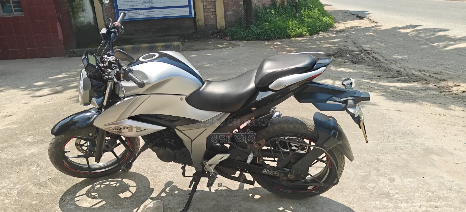 Suzuki Gixxer 2022 Gray