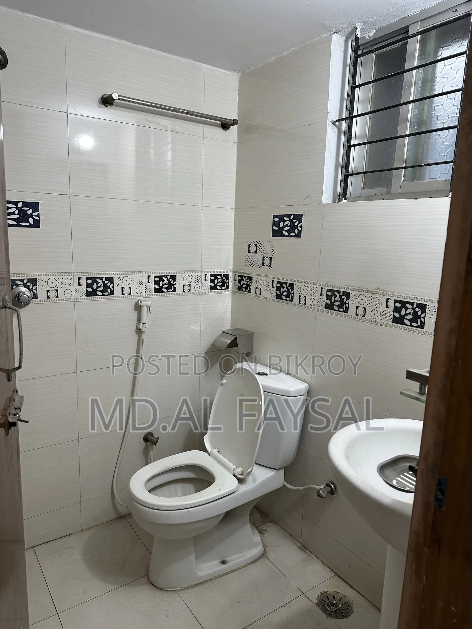 Furnished 3 Bedroom Apartment in Shyamoli for sale