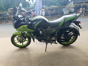 ইয়ামাহা ফেজার ভি১ ২০১২ সবুজ