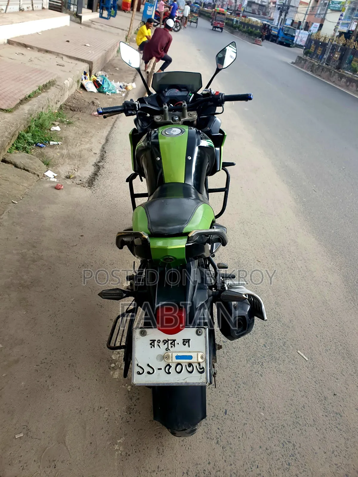 ইয়ামাহা ফেজার ভি১ ২০১২ সবুজ