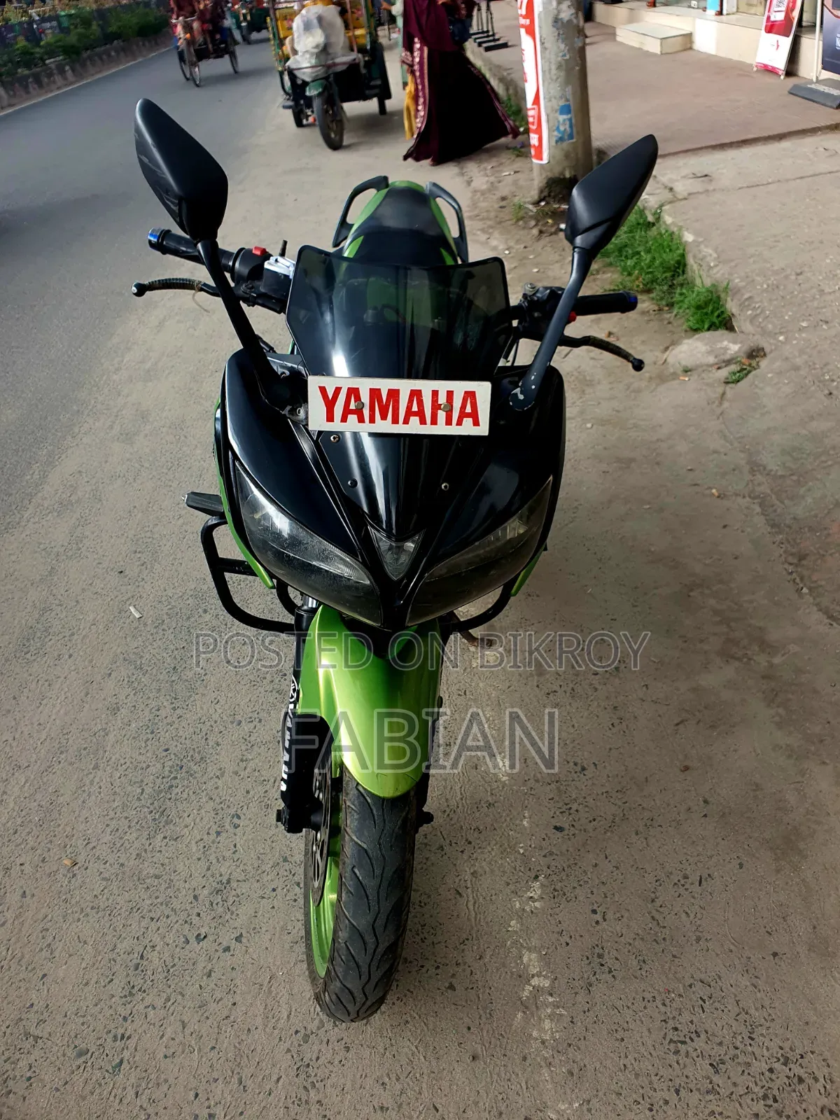ইয়ামাহা ফেজার ভি১ ২০১২ সবুজ