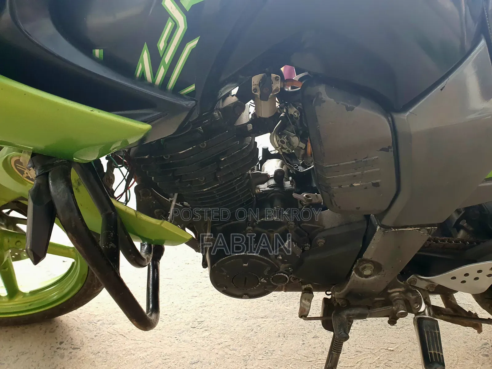 ইয়ামাহা ফেজার ভি১ ২০১২ সবুজ