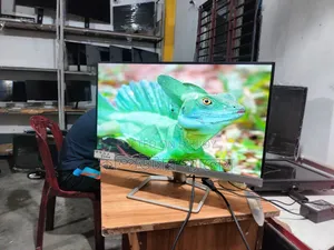 HP 22 IPS Borderless Monitor 100% Fresh