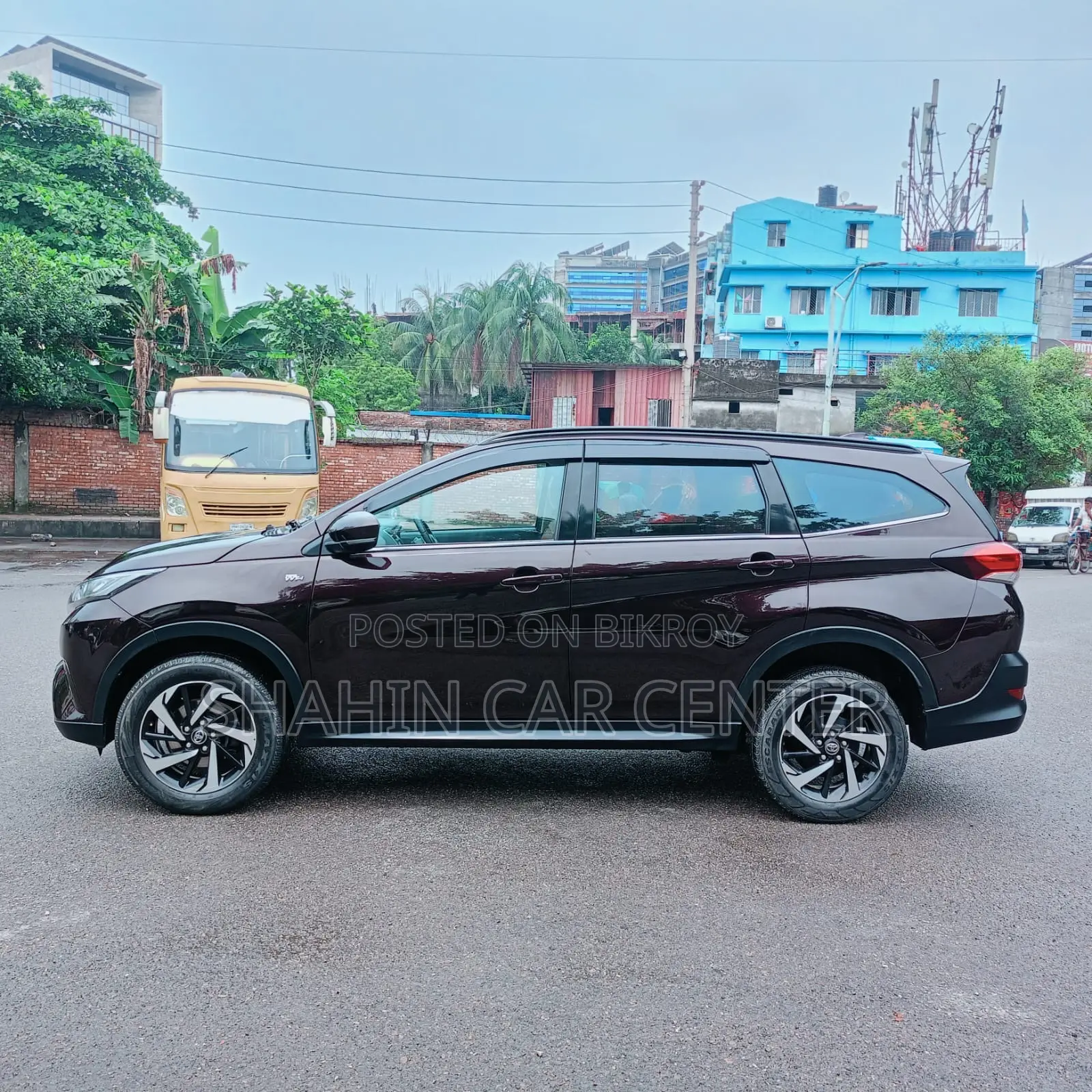 টয়োটা রাশ ১.৫ এডব্লিউডি ২০১৮ মারুন