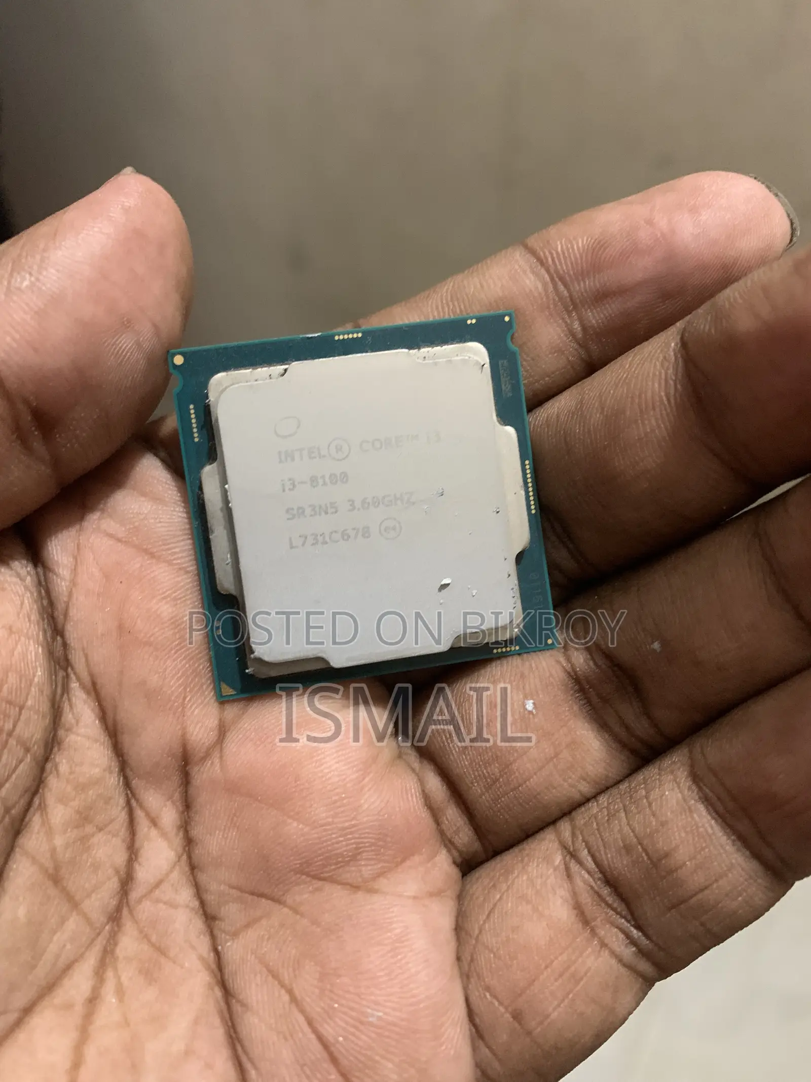 আই৩ ৮ম জেনারেশন প্রসেসর...১০০% ঠিক আছে।