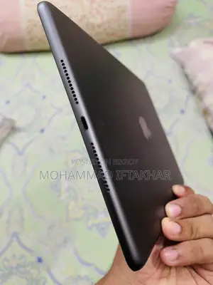 Apple 64 GB Gray
